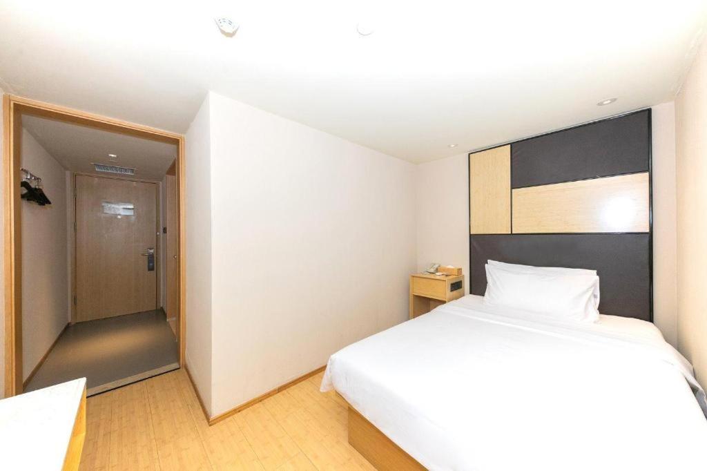 Ji Hotel Beijing Tiantan Exterior photo